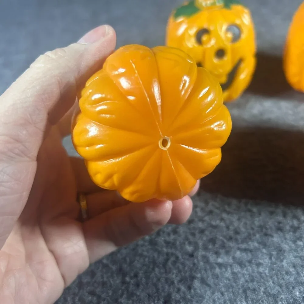 6 Vintage Halloween Blow Mold Pumpkin Jack-O-Lantern String Light Covers‎
